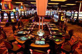Pengalaman bermain kasino live dan slot di Aplikasi ayu777 dengan tampilan imersif layar penuh