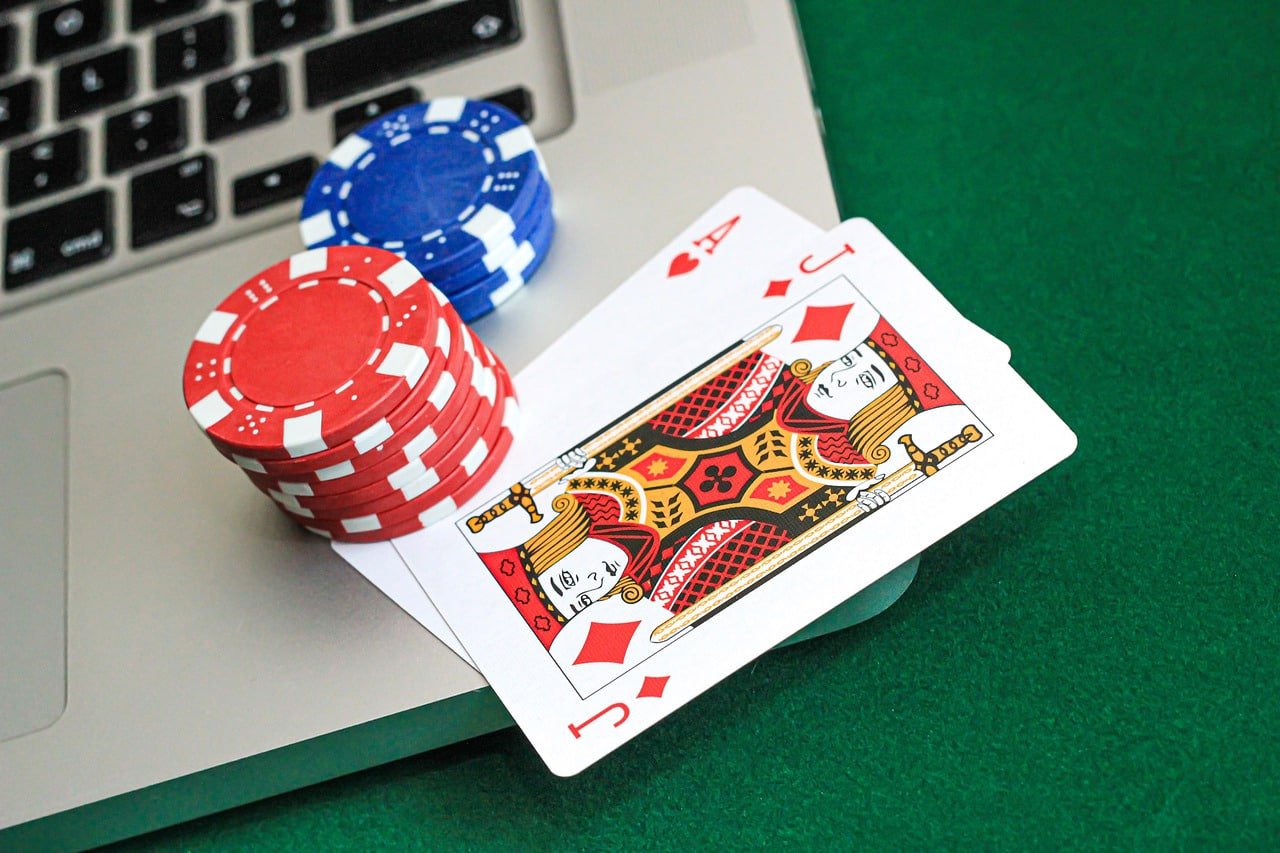 AYU777 kasino live baccarat streaming HD meja eksklusif dealer profesional Indonesia
